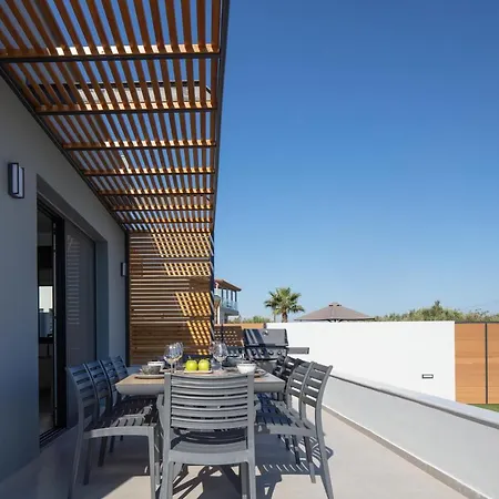 Sunnyside Villas, Ideal For Vibrant Stays,by Thinkvilla Villa Pigianos Kampos (Crete)