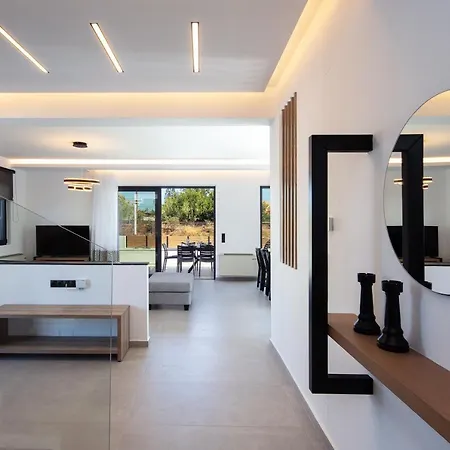 Sunnyside Villas, Ideal For Vibrant Stays,by Thinkvilla Pigianos Kampos (Crete)